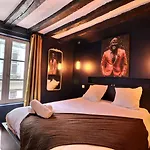 L'empire Bleu - Sejour A Deux Au Centre De - Elegant Avec Cuisine Equipee Et Atmosphere Cocooning Apartmán