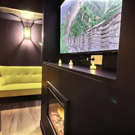 L'empire Bleu - Sejour A Deux Au Centre De - Elegant Avec Cuisine Equipee Et Atmosphere Cocooning Apartment Troyes