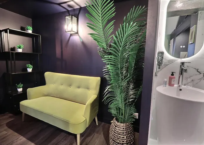 Apartment L'empire Bleu - Sejour A Deux Au Centre De - Elegant Avec Cuisine Equipee Et Atmosphere Cocooning