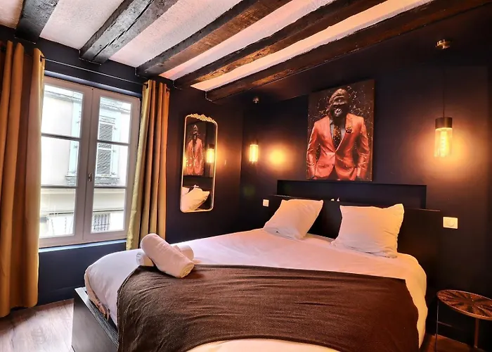 L'empire Bleu - Sejour A Deux Au Centre De - Elegant Avec Cuisine Equipee Et Atmosphere Cocooning Apartment